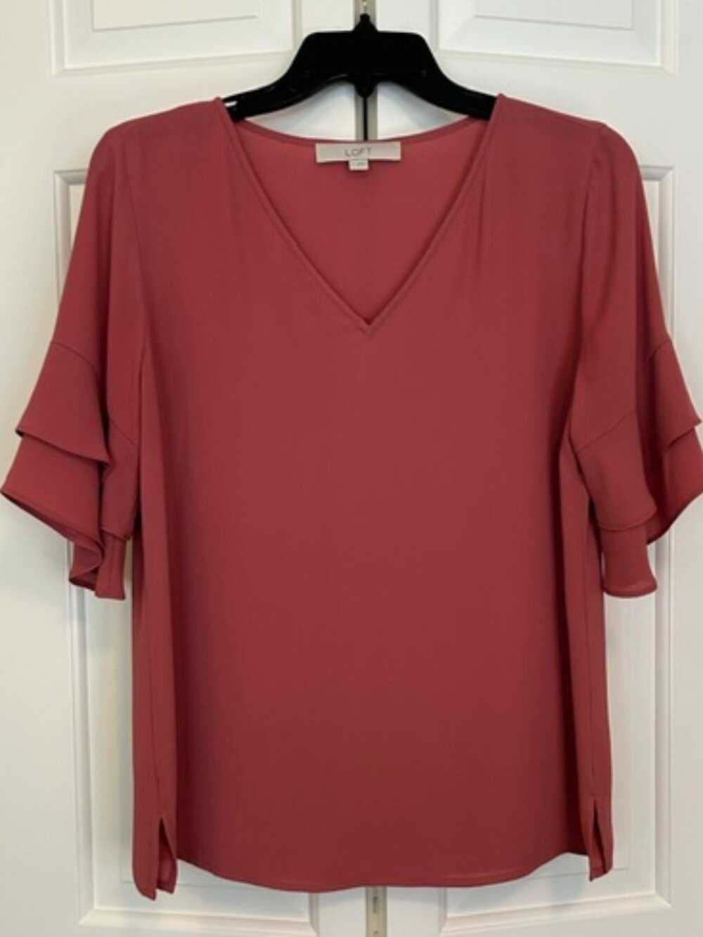 LOFT EUC Dusty Rose Tiered Flutter Sleeve V-Neck Blouse Small